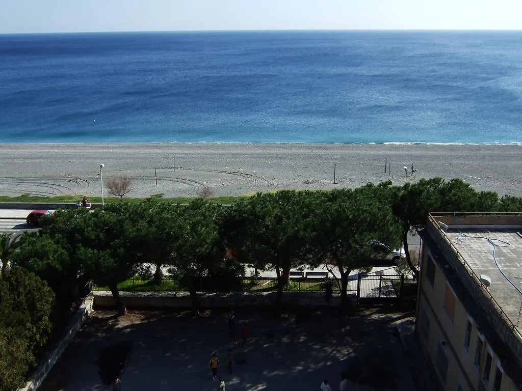 Apartment Case Vacanza Alega Mare Nizza di Sicilia
